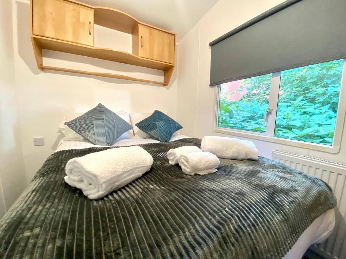 Elletson Park Wood Fired Hot Tubs, Caravans & Pods Pilling 외부 사진