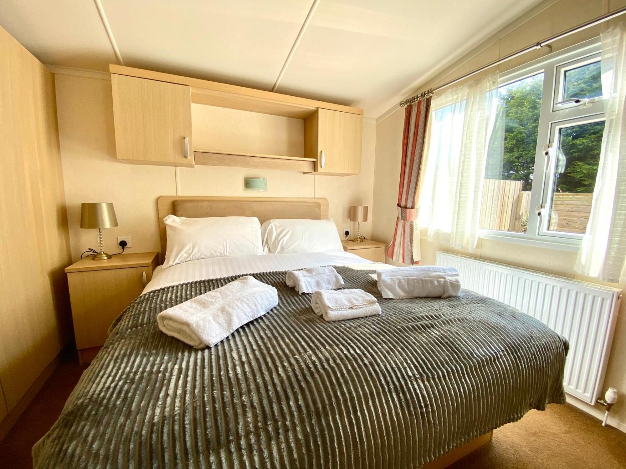 Elletson Park Wood Fired Hot Tubs, Caravans & Pods Pilling 외부 사진