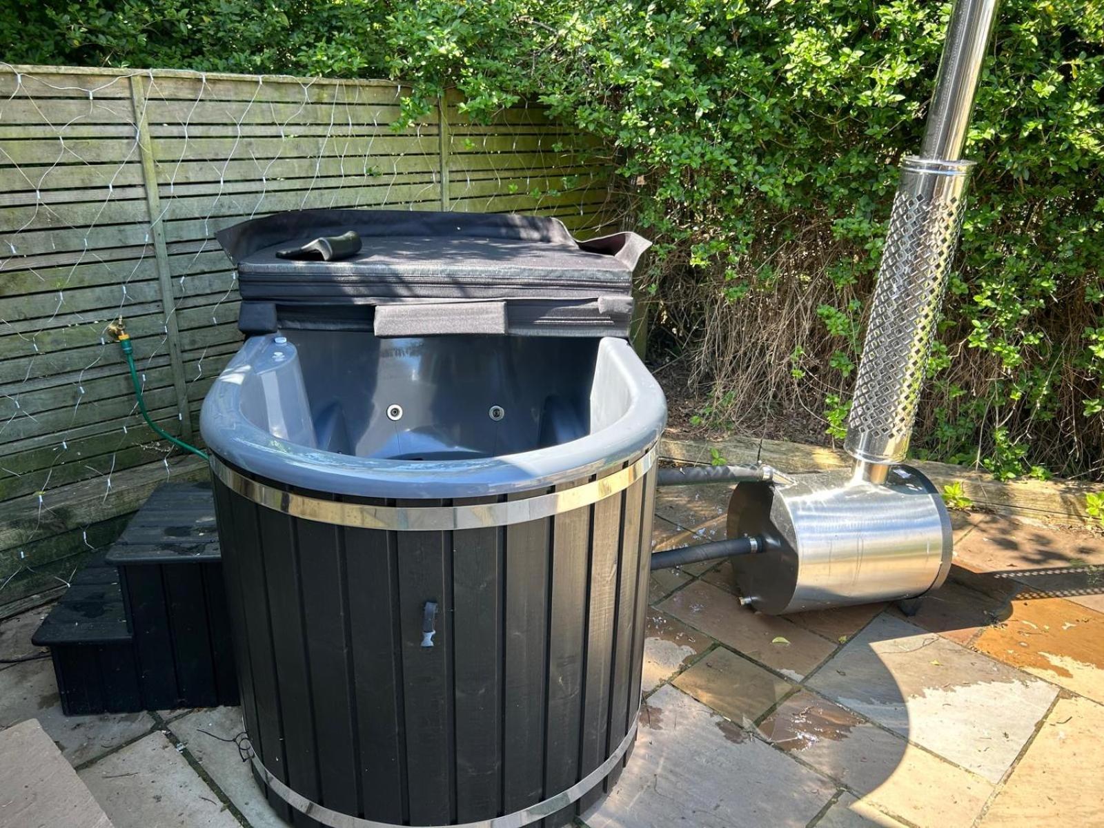 Elletson Park Wood Fired Hot Tubs, Caravans & Pods Pilling 외부 사진